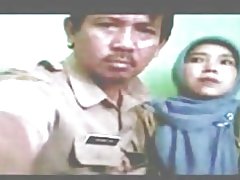 Indonezyjski położna ukrytych